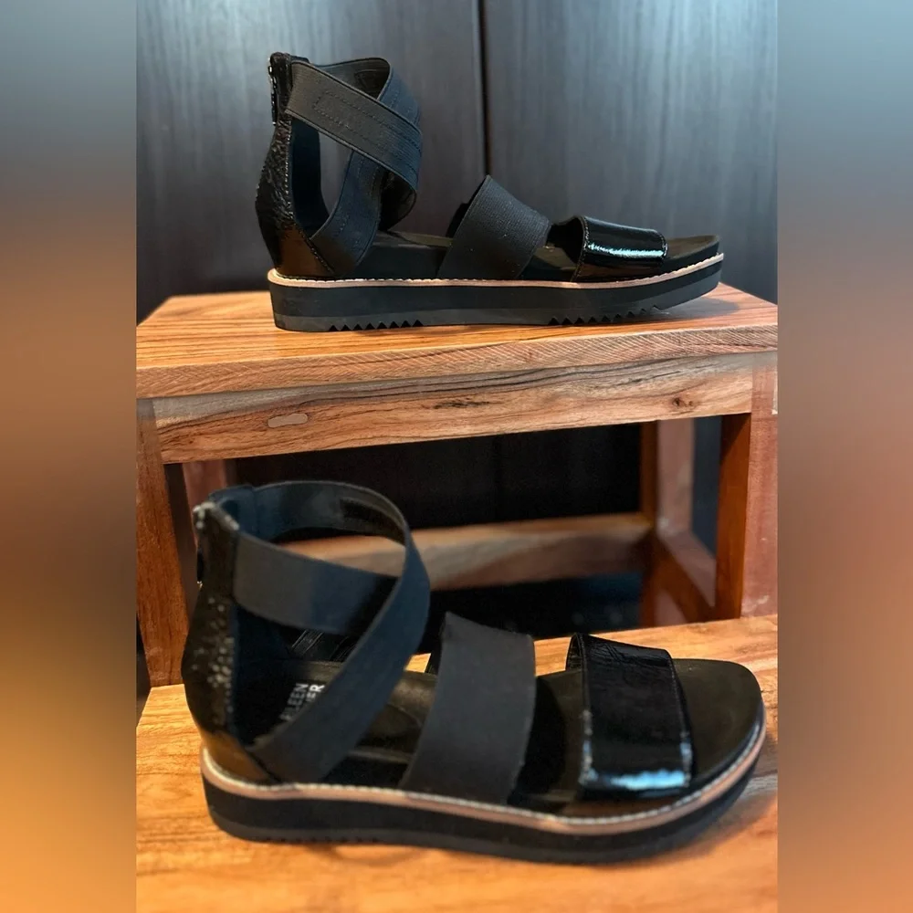Eileen Fisher Klay Patent Stretch Wedge Sandal in Black. Size 7.5.